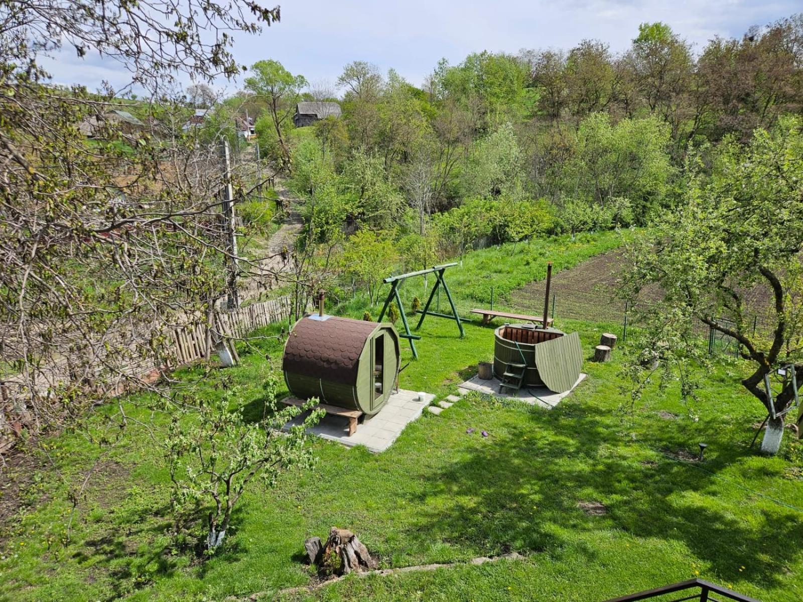 Casa Bunicilor Villa Ciprian Porumbescu ภายนอก รูปภาพ